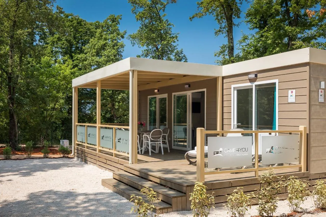 Üdülőpark Mobile Homes Premium Relax Park Umag By Camp4You Karigador